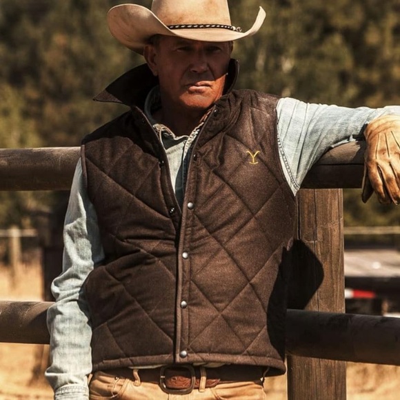 YellowStone quilted embroidered snap button up lined brown vest XL - Picture 11 of 11